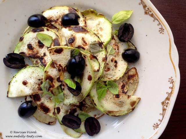 Dovlecei cu masline si busuioc