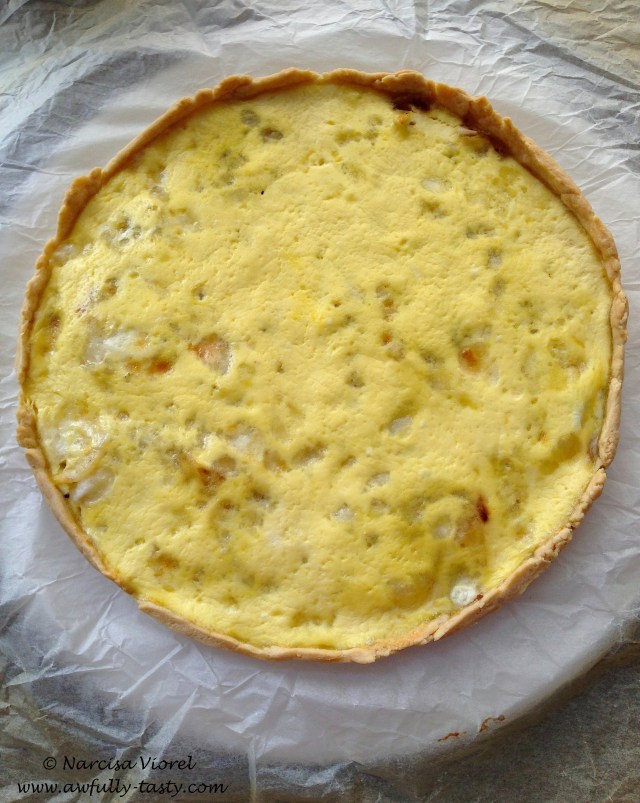 tarta cu ceapa, cartofi si branza