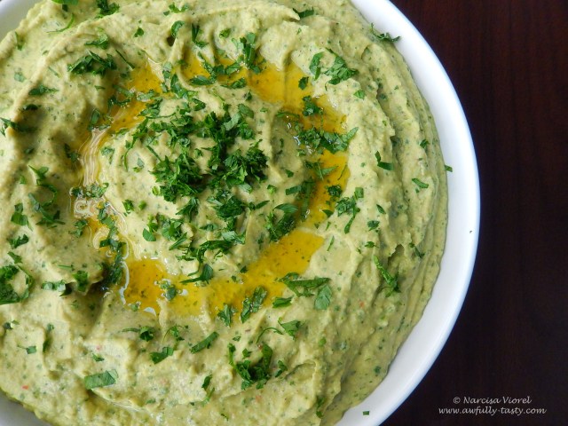 hummus cu avocado