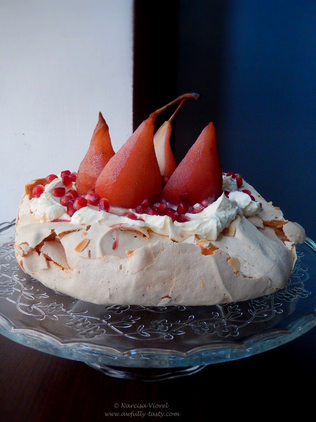 pavlova cu rodie si pere