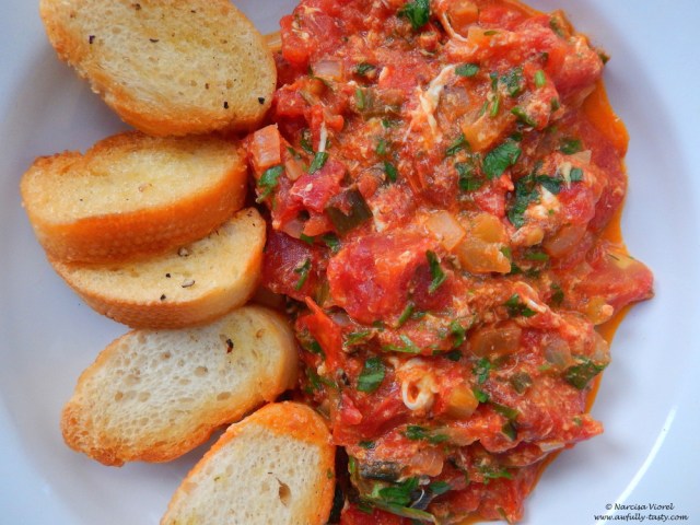 tocanita de rosii cu ou