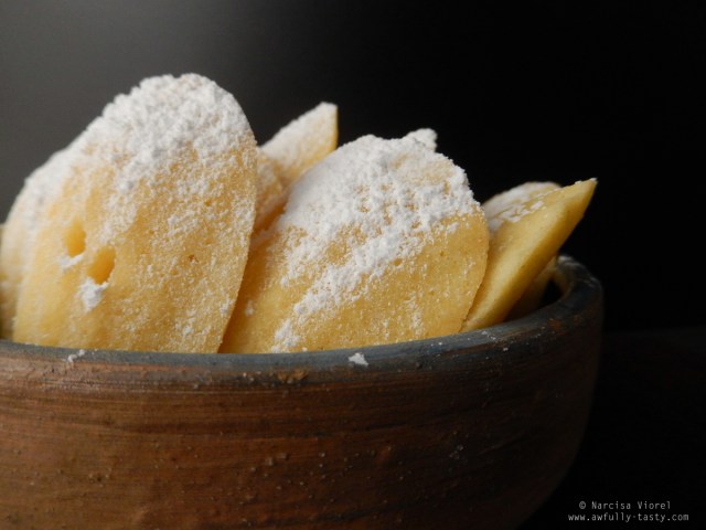 madeleines cu ricotta si lime