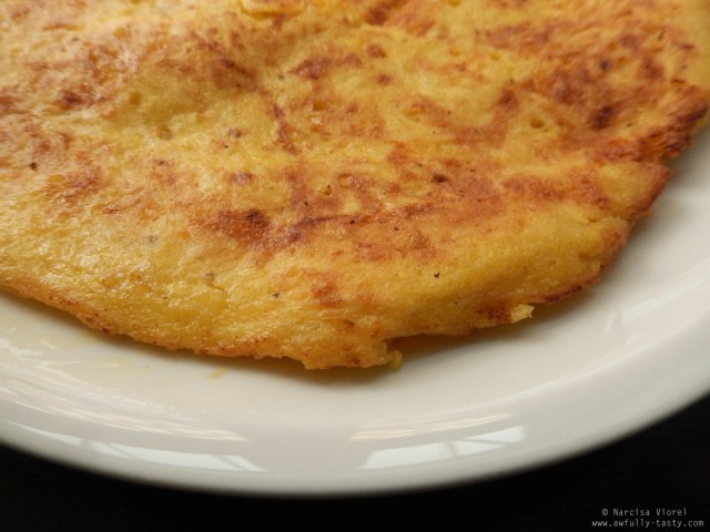 omleta cu cheddar si cartofi